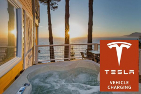 Breathtaking Oceanview! by OceanviewHotTubs Oceanfront! Shelter Cove CA Tesla EV station
